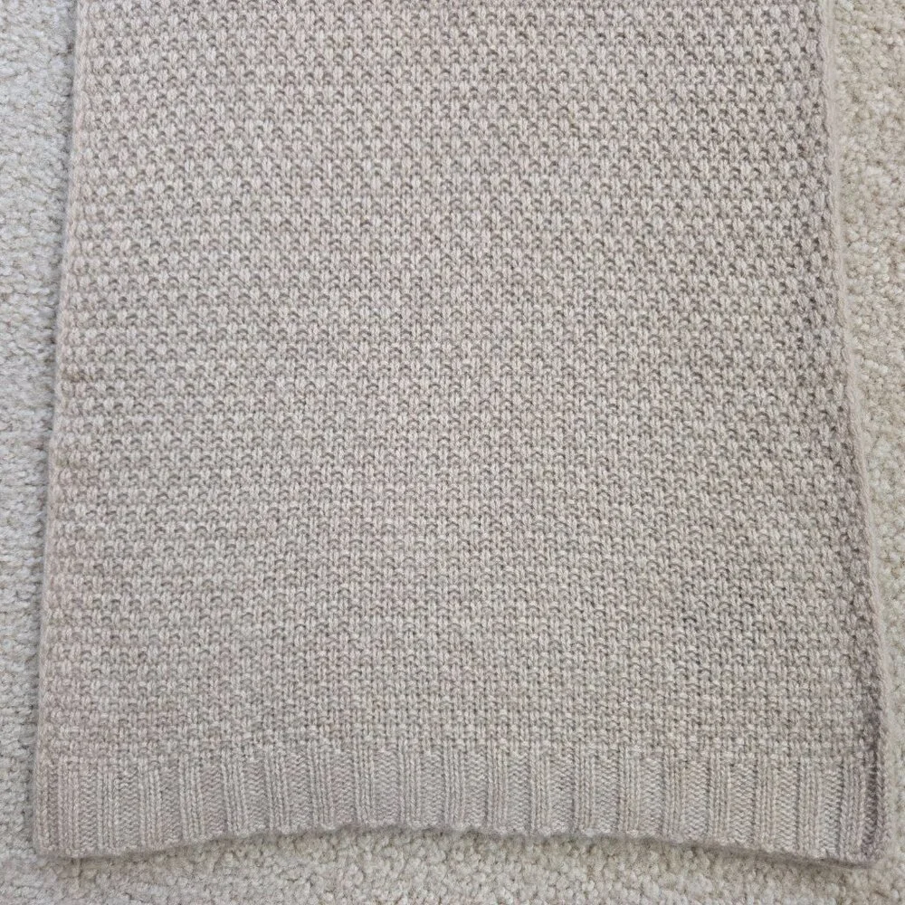 NWOT C By Bloomingdales Cashmere Scarf